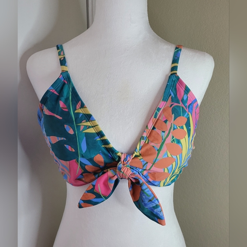 Kona Sol Bikini Floral Swim Top, Size Large, New With Tags